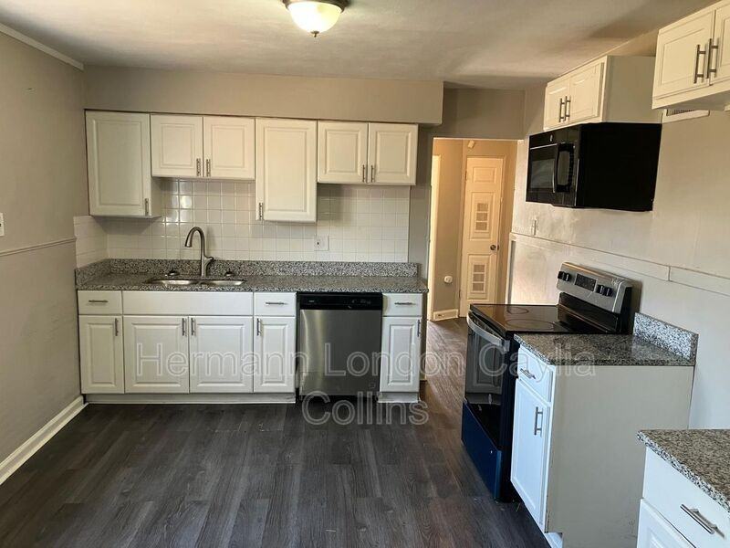 9850 Dennis Dr - Photo 7 of 14