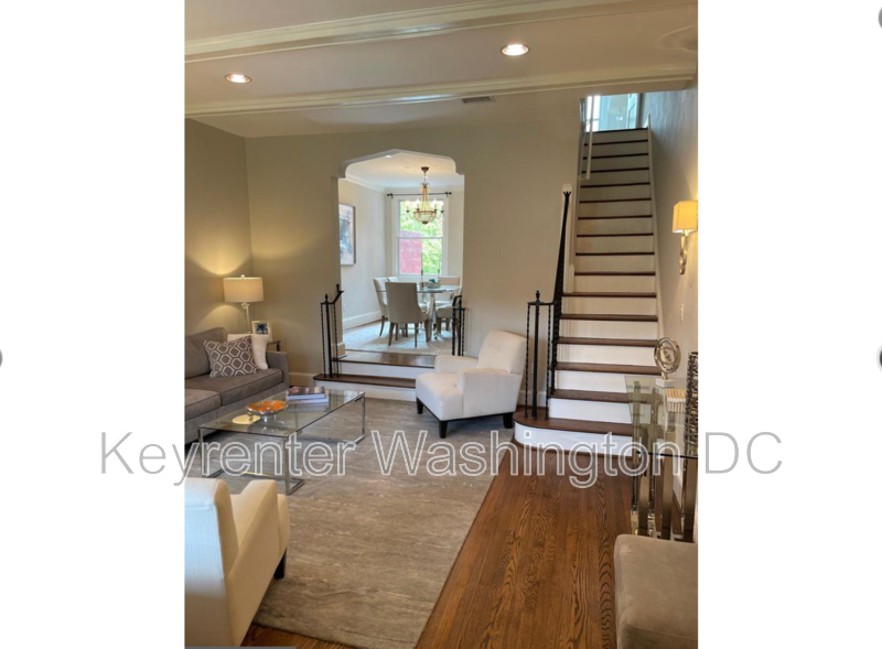 242 Emerson St Nw #NW - Photo 5 of 16