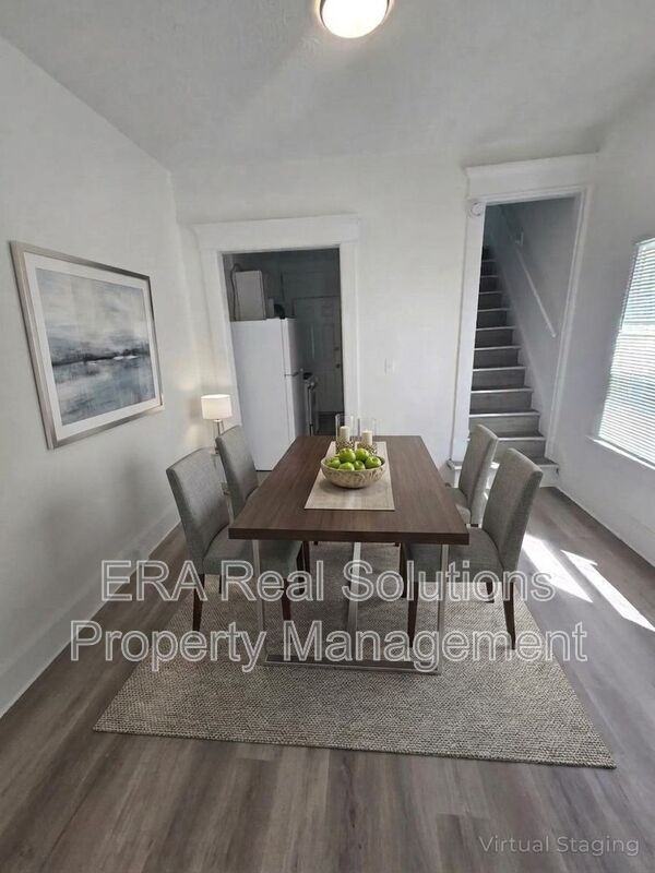 950 Mcallister Ave - Photo 2 of 12