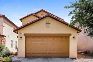 featured image of 11124 Verismo St