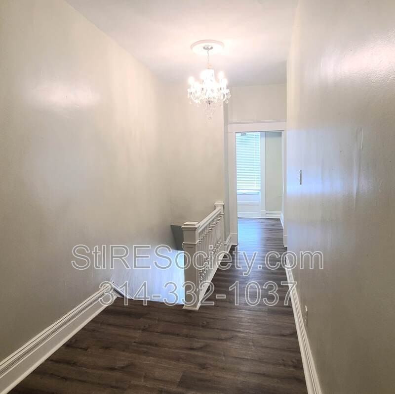 2918 Louisiana Ave - Photo 3 of 14