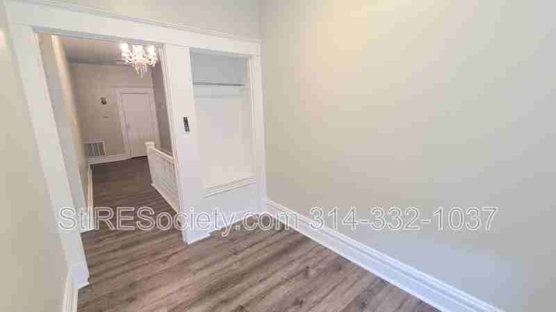 2918 Louisiana Ave - Photo 4 of 14