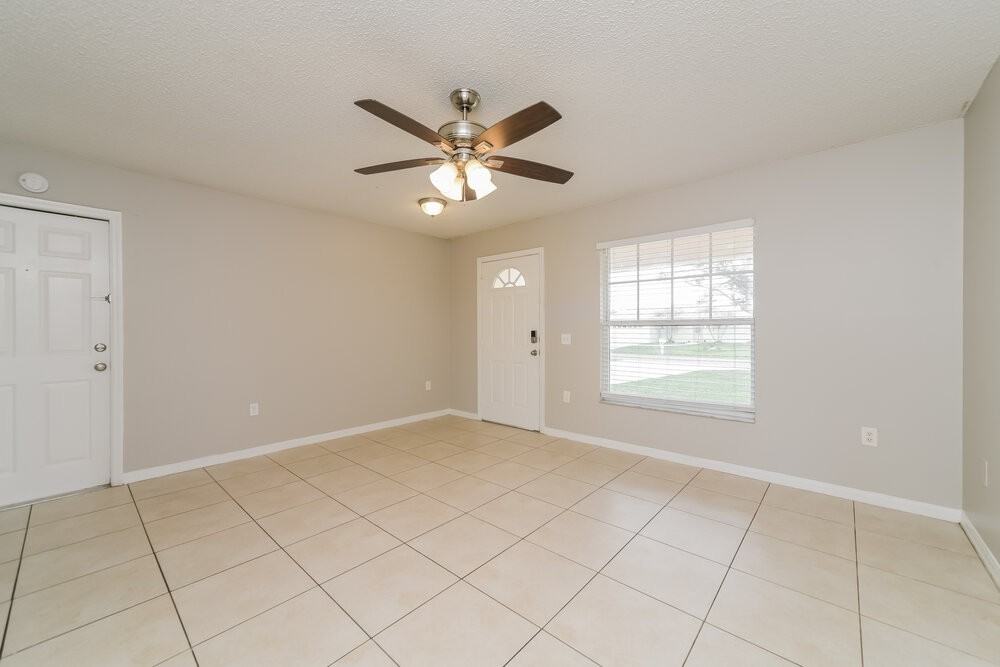 818 San Jose Ct - Photo 3 of 16