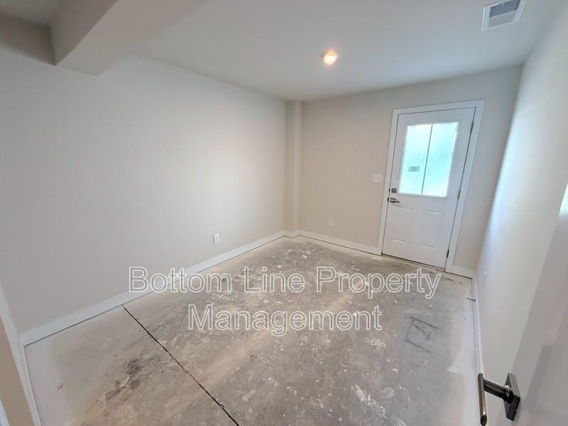 1612 Aspire St - Photo 6 of 26