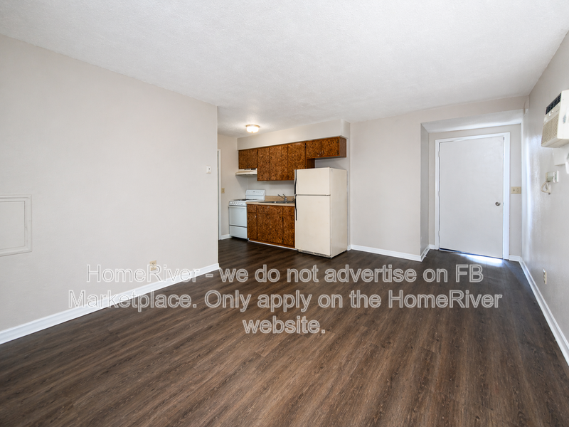 3405 N 34th St #C - Photo 4 of 13
