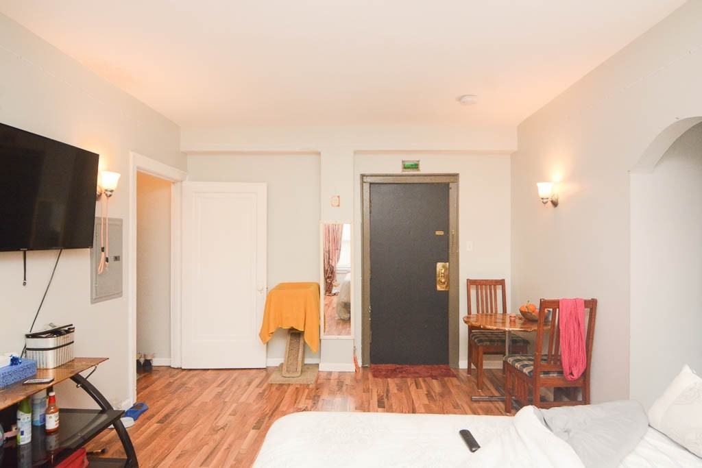 1712 W Estes Ave #204 - Photo 6 of 15