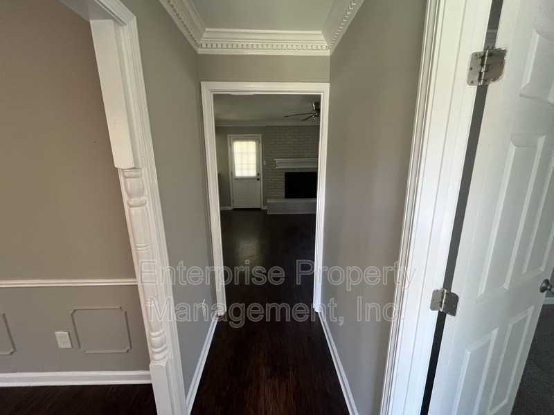 4386 Sunnyslope Dr - Photo 4 of 19