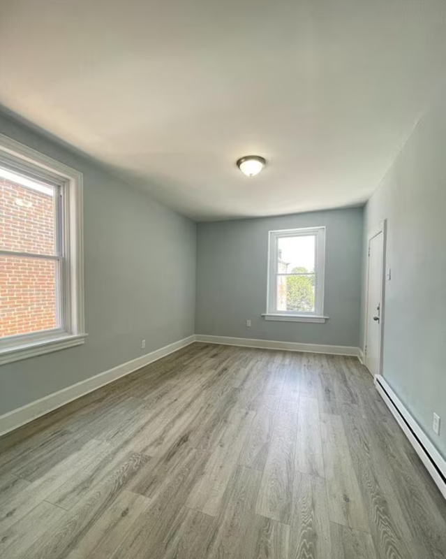 5113 N 13th St - Photo 4 of 29