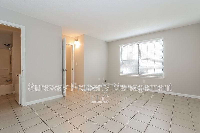 117 Liberty Ct - Photo 6 of 10