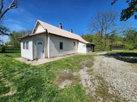 featured image of 2282 E State Rd