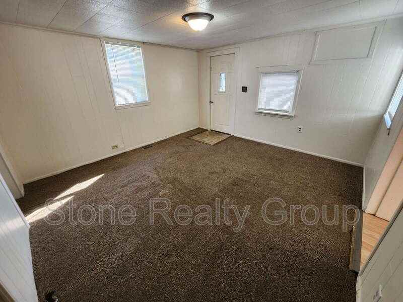 2282 E State Rd - Photo 2 of 11