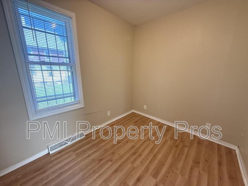 2945 N 23rd St - Photo 7 of 50