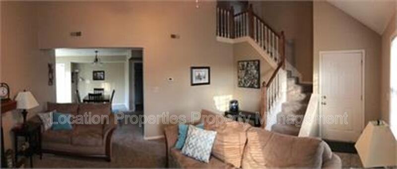 3604 Lakecrest Ct - Photo 2 of 7