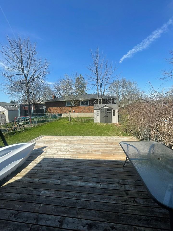 126 Conroy Crescent - Photo 2 of 12