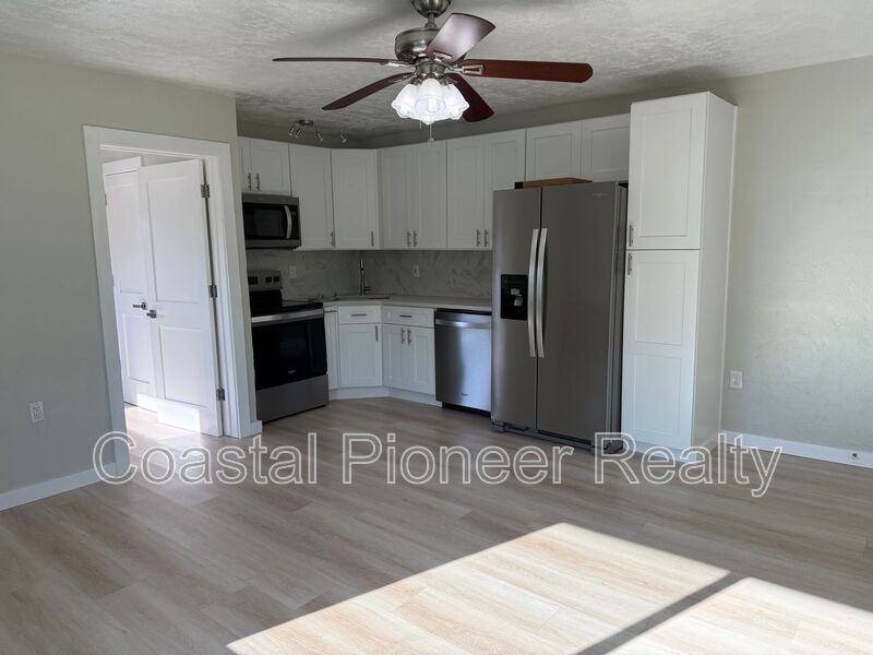 185 175th Terrace Dr E - Photo 4 of 20