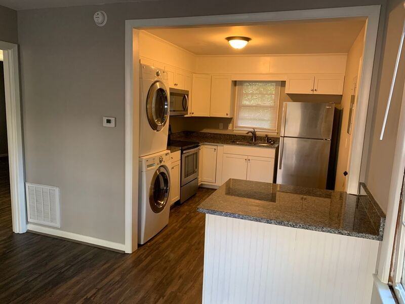 2229 S Milledge Ave - Photo 5 of 12