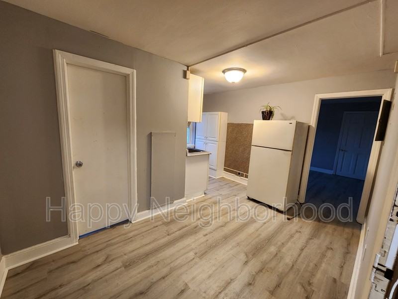 5 Upson St #5 - Photo 3 of 17