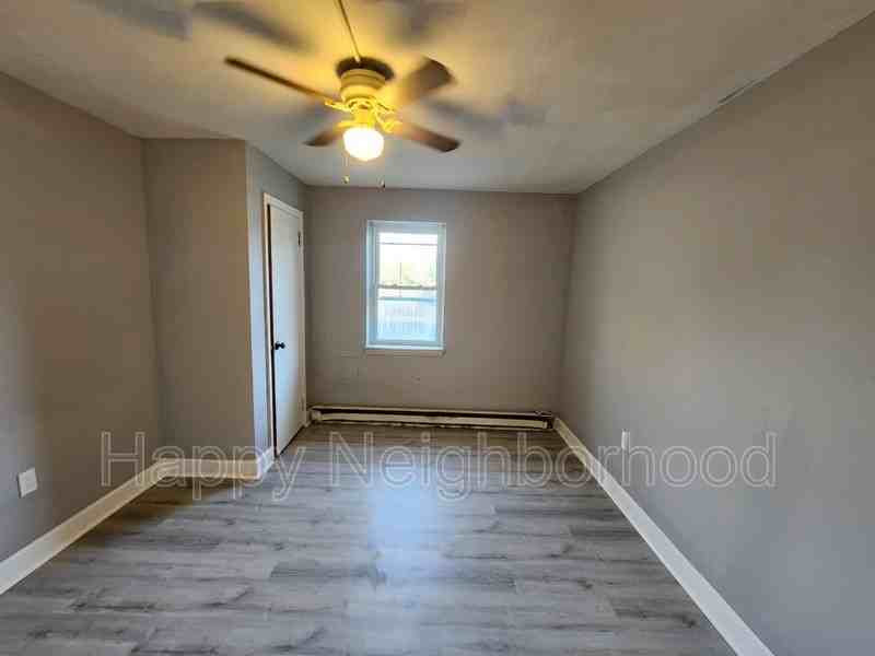 5 Upson St #5 - Photo 7 of 17