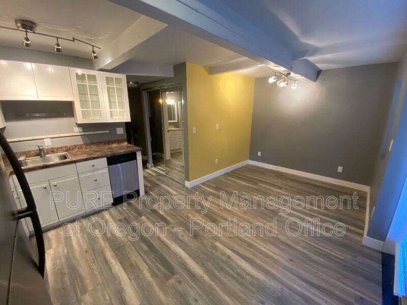 22 S Meade St #BS - Photo 3 of 12