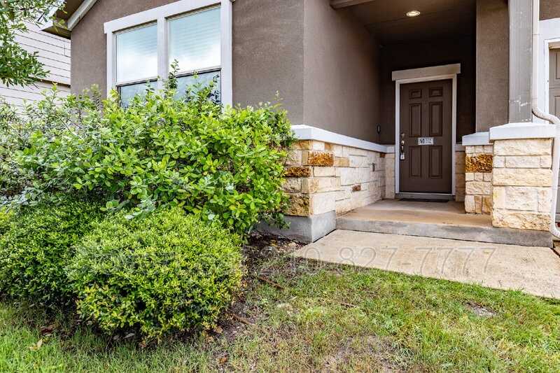 10326 Rosalina Loop - Photo 3 of 32