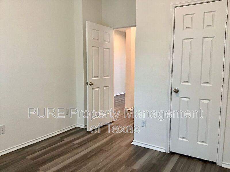 213 Asher Blue Dr - Photo 3 of 23