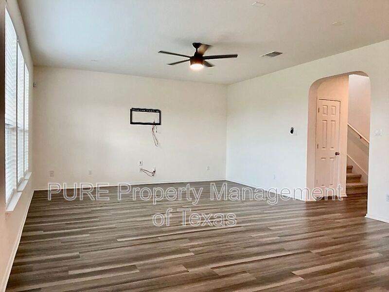 213 Asher Blue Dr - Photo 5 of 23