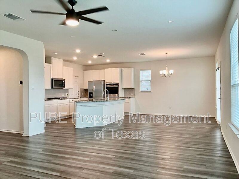 213 Asher Blue Dr - Photo 6 of 23