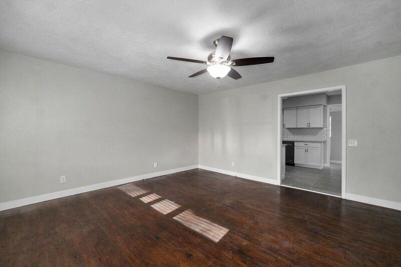 1920 S Mayfair Ave - Photo 4 of 21