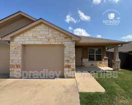 723B E Ridge Blvd - Photo 1 of 1