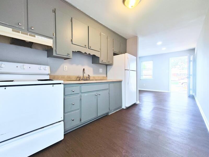 4125 Sunset Ave #4125APTH - Photo 3 of 20