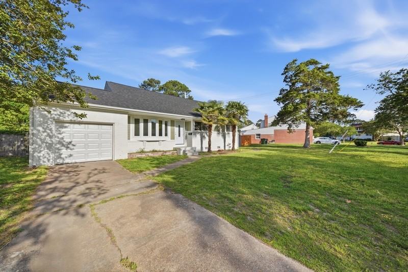 313 Beacon Hill Ct - Photo 2 of 32