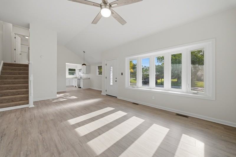 313 Beacon Hill Ct - Photo 5 of 32