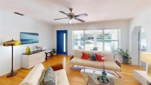 951 Ne 116th St - Photo 5 of 20