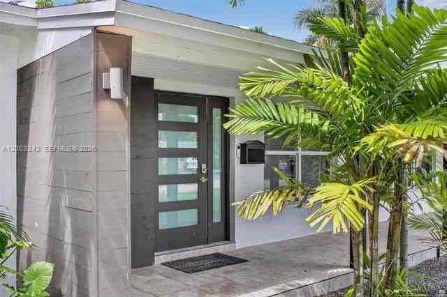 6090 Sw 63rd Ave - Photo 3 of 50