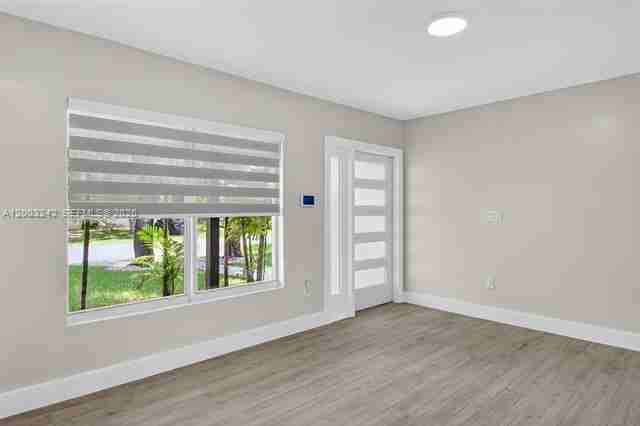 6090 Sw 63rd Ave - Photo 4 of 50