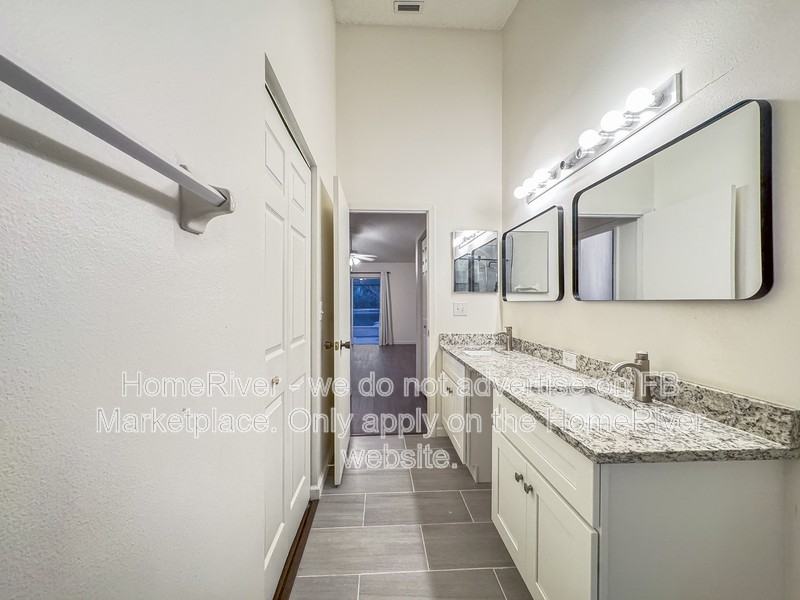 27420 Breakers Dr - Photo 7 of 22