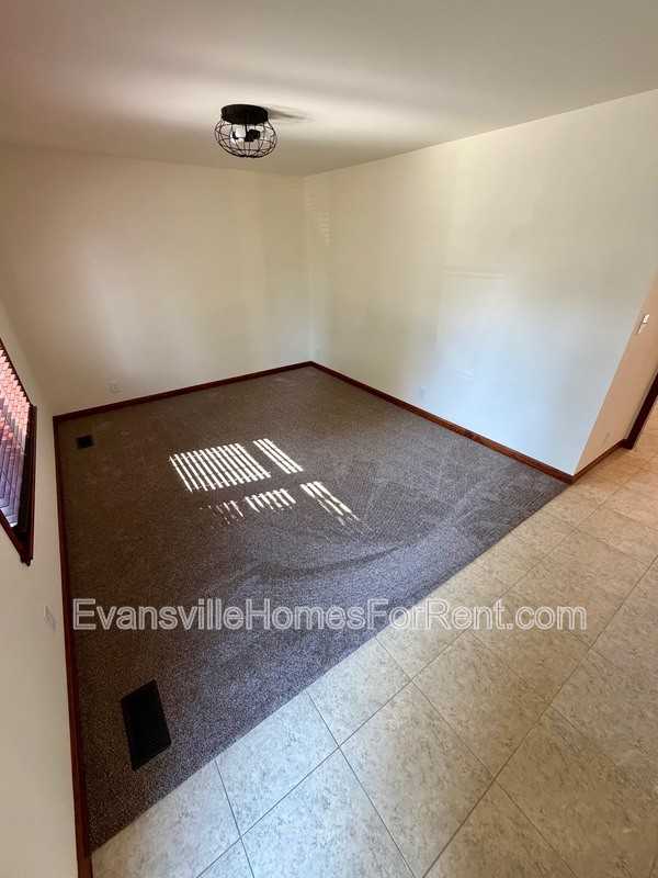 1724 N Colony Rd - Photo 2 of 17