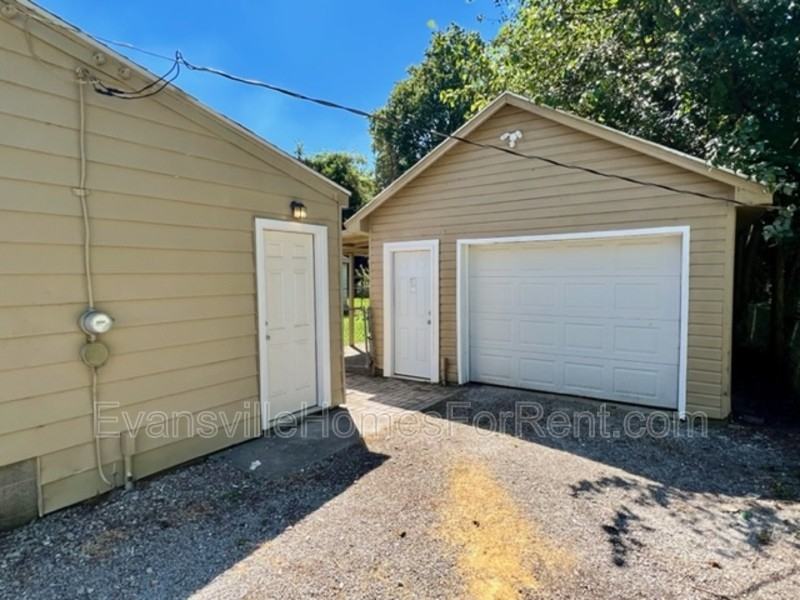 2325 Margybeth Ave - Photo 7 of 7