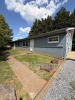 featured image of 8 Parkwood Ave #A