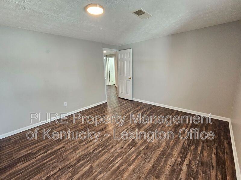 427 Cardwell Ave #4 - Photo 6 of 17