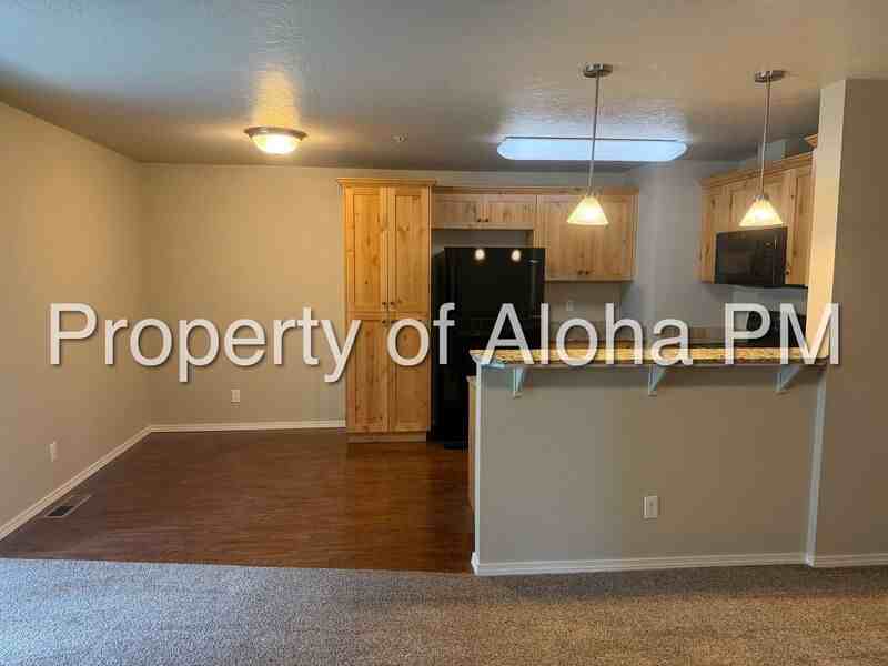 1025 W Pine Ave #102 - Photo 3 of 17