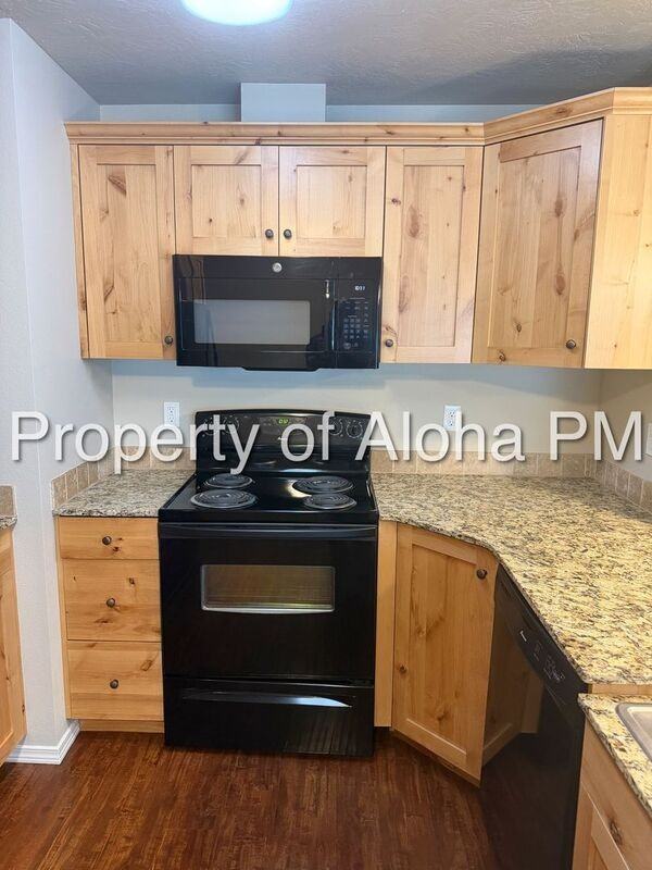 1025 W Pine Ave #102 - Photo 5 of 17