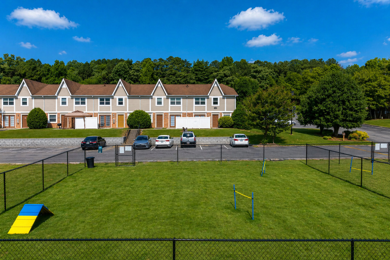 Stone Brooke Apartments Homes - Photo 5 of 50