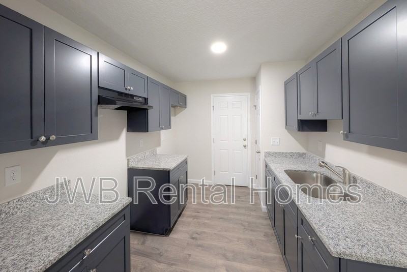 8973 4th Ave - Photo 2 of 18