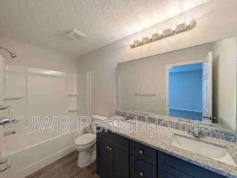 8973 4th Ave - Photo 7 of 18