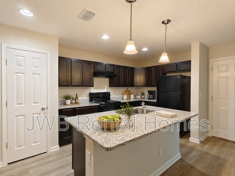 8006 Dandy Ave - Photo 3 of 15