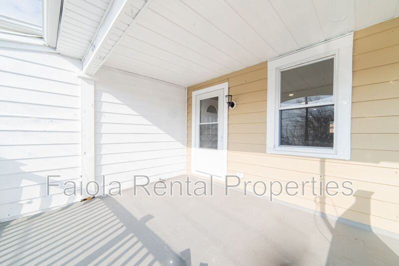 115 N Delancy Pl #B - Photo 2 of 15