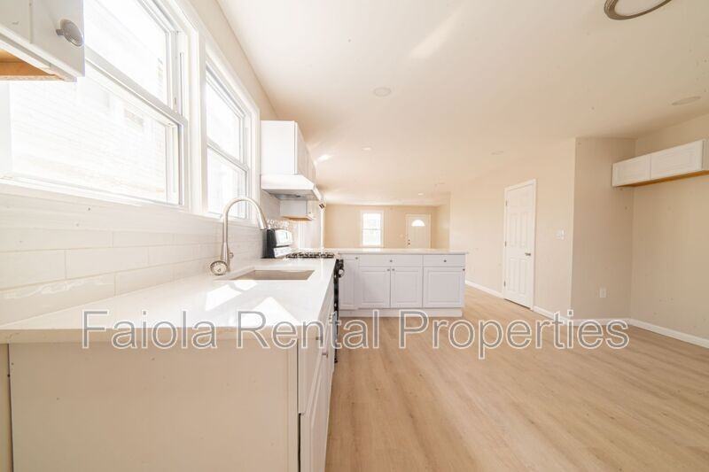 115 N Delancy Pl #B - Photo 7 of 15