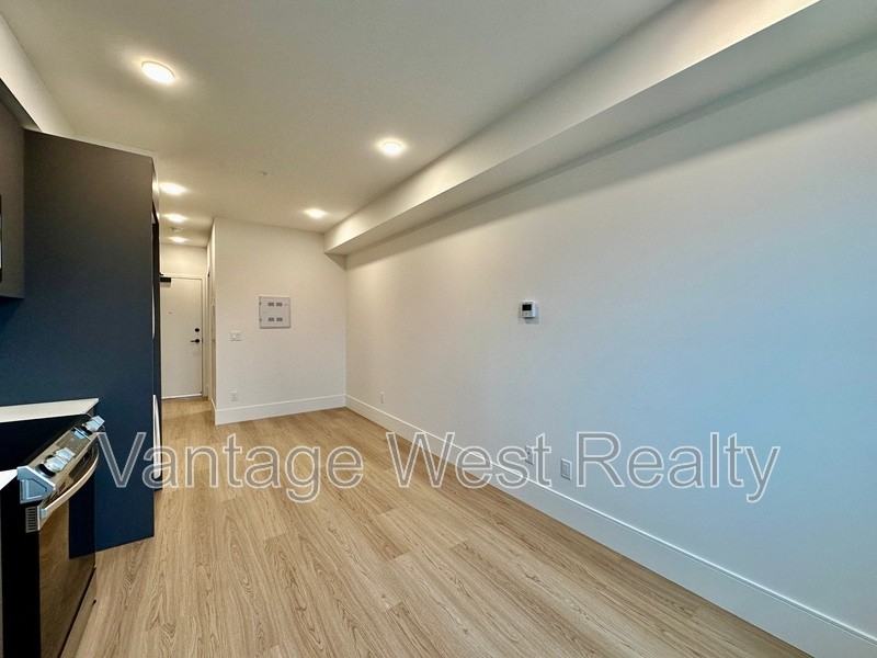 514 Klo Rd - Photo 5 of 17