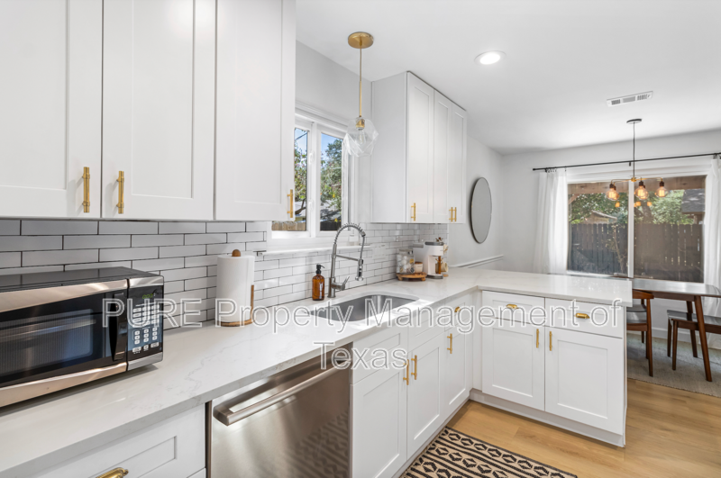 4907 Dry Oak Trl - Photo 4 of 17